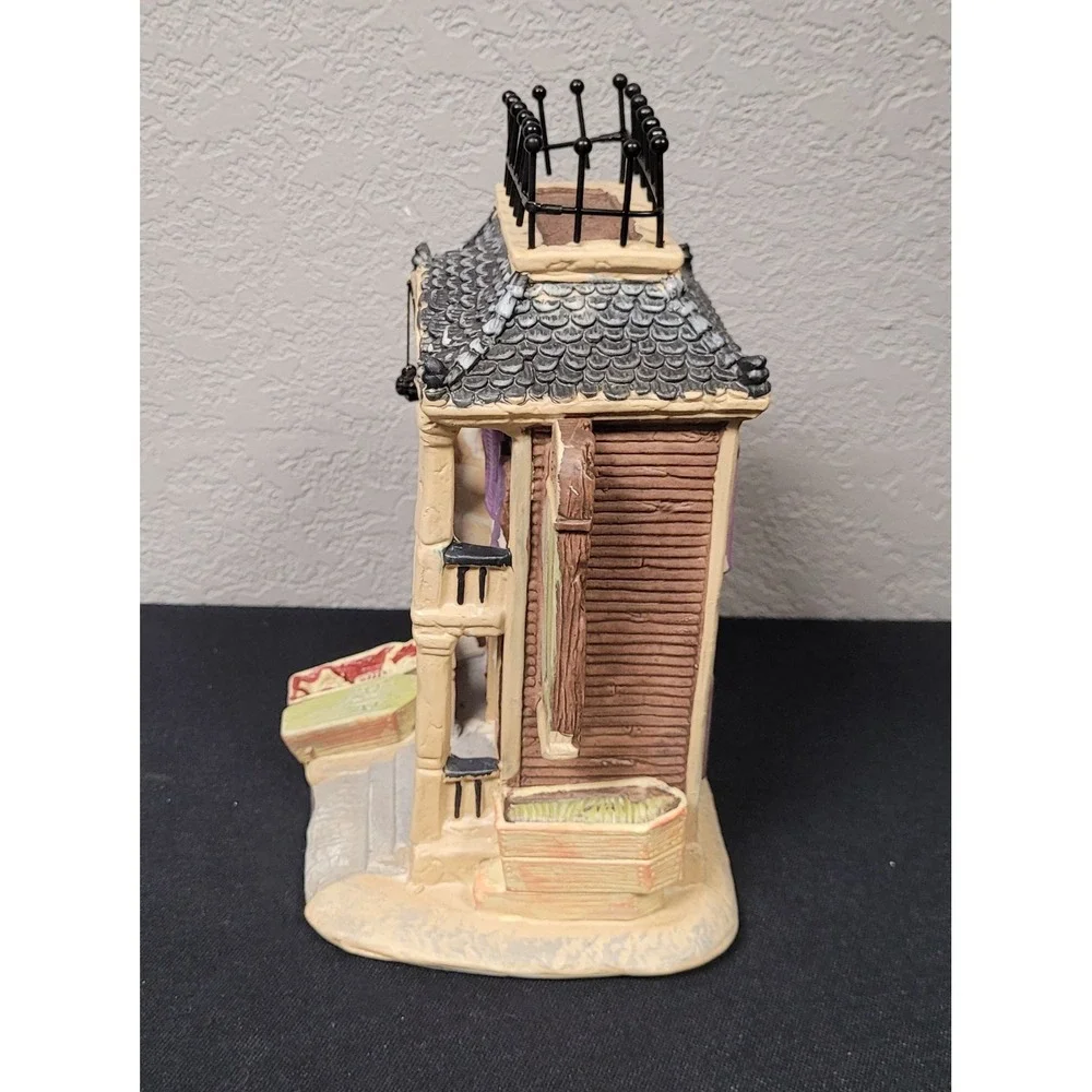 Lighted Crosslight Halloween Howie Berry Funeral Halloween Village House